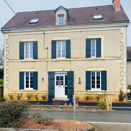 Ancien Relais De Poste The Old Post Office Bed & Breakfast Saint-Martial-d'Albarede Eksteriør bilde